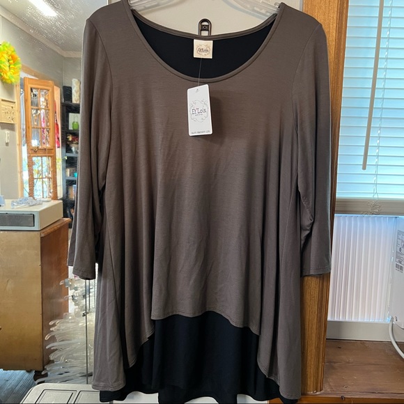 NWT Et’ Lois tunic top Medium - Picture 6 of 9